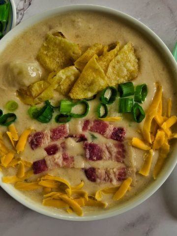 Cheesy Potato Bacon Soup